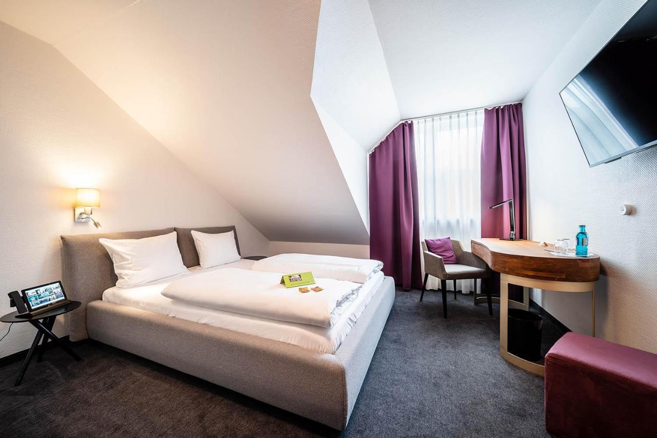 Hotel Frechener Hof Екстериор снимка