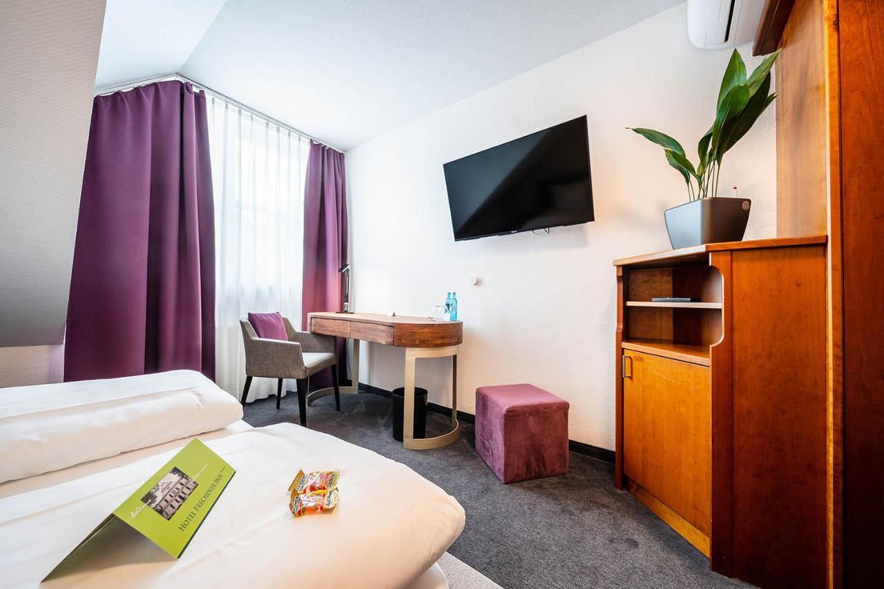 Hotel Frechener Hof Екстериор снимка